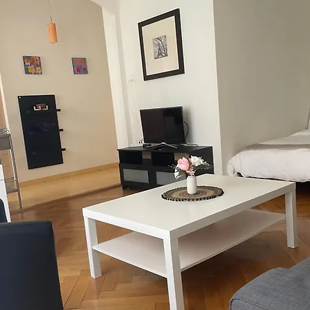 Clame 6 Minutes De La Gare De Apartment