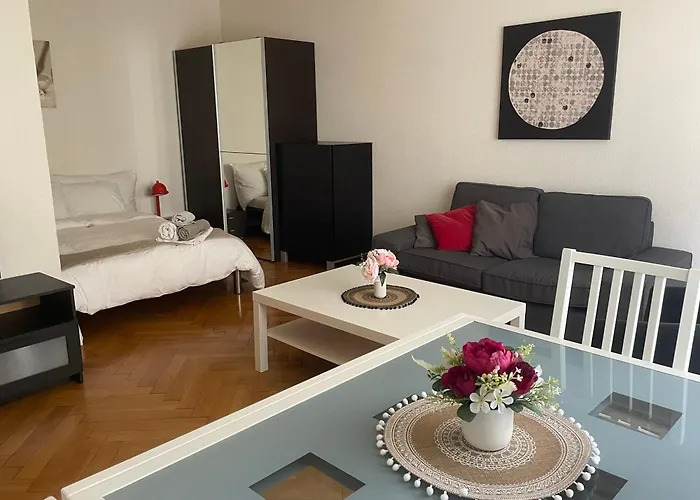 Clame 6 Minutes De La Gare De 公寓